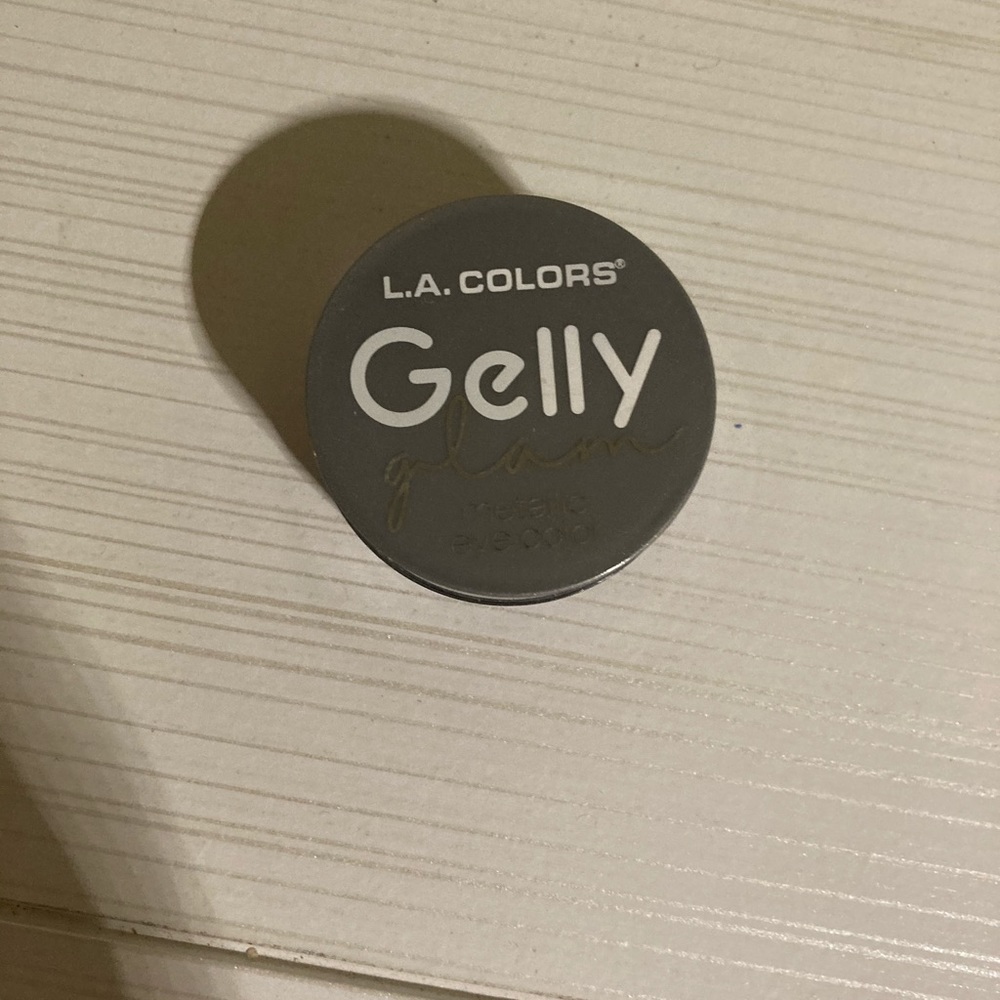 Gelly eyeshadow